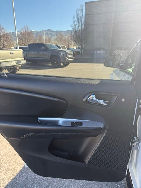 Used 2017 Dodge Journey SXT w/ Blacktop Package AWD/4WD image 33