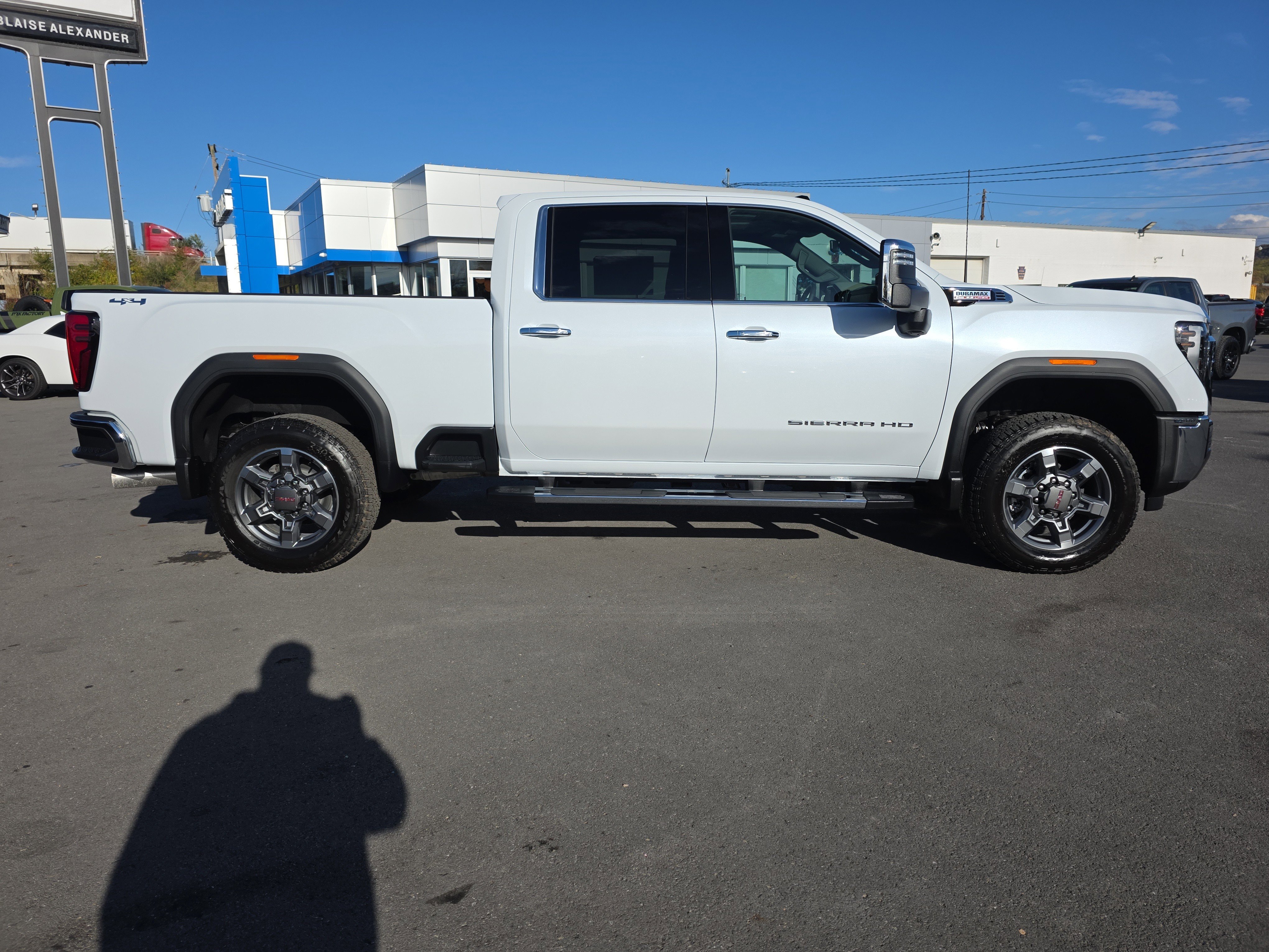 New 2026 GMC Sierra 2500 SLT w/ SLT Convenience Package video 2