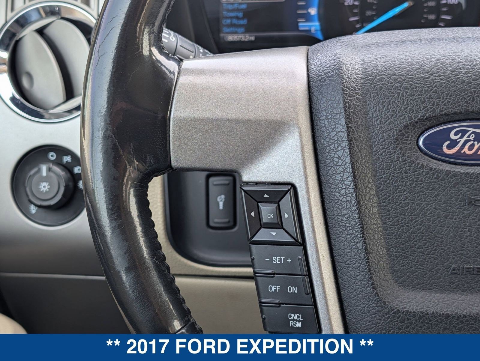 Used 2017 Ford Expedition Limited w/ Equipment Group 301A image 26