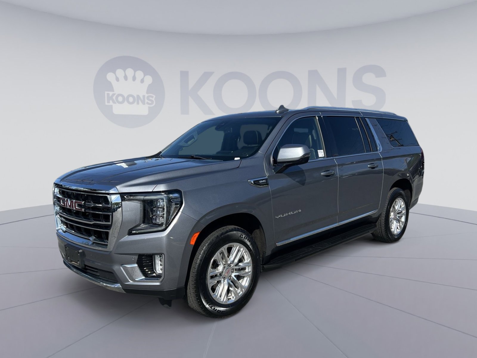 Used 2022 GMC Yukon XL SLT w/ SLT Premium Package image 1