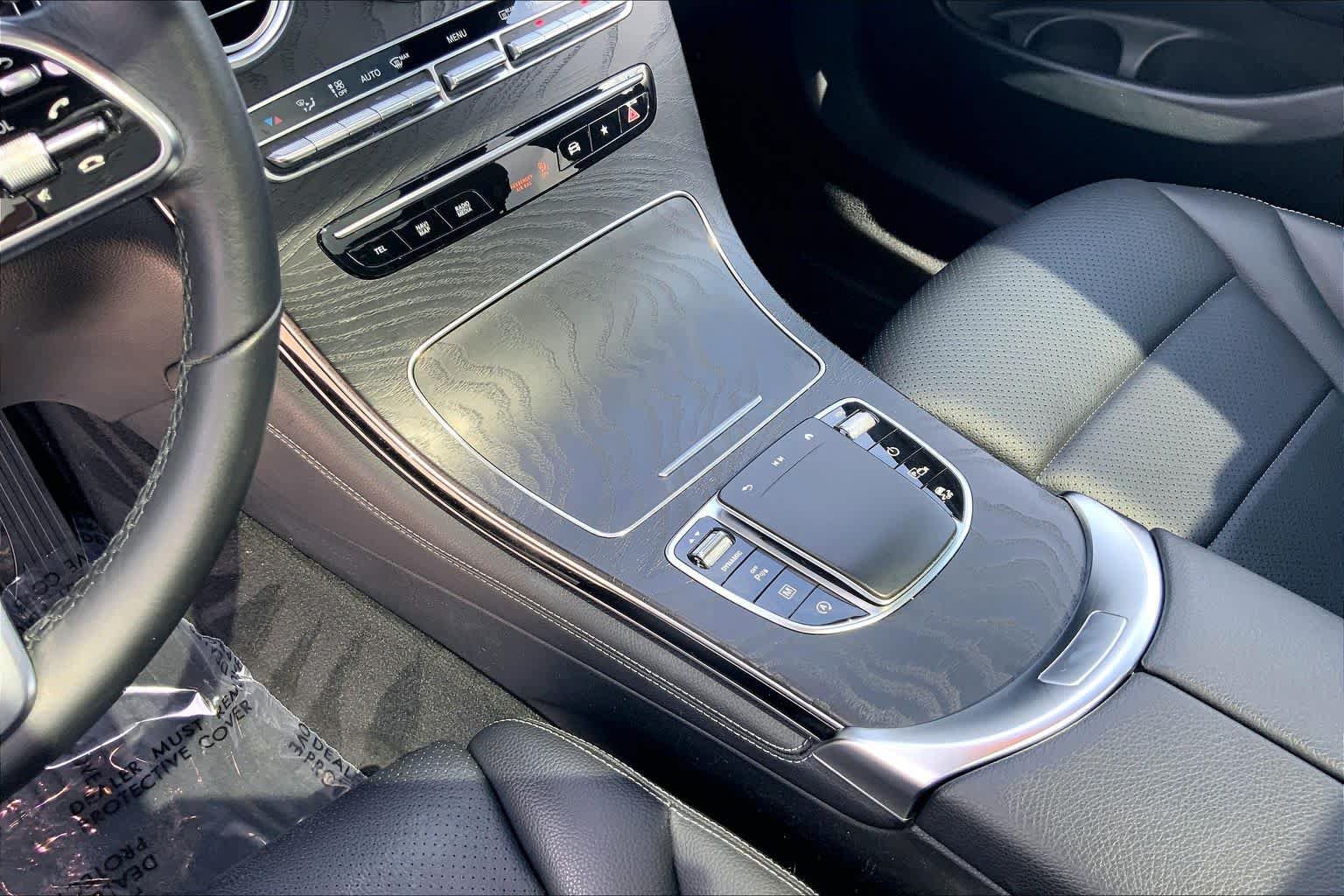 Used 2021 Mercedes-Benz GLC 300 4MATIC image 15