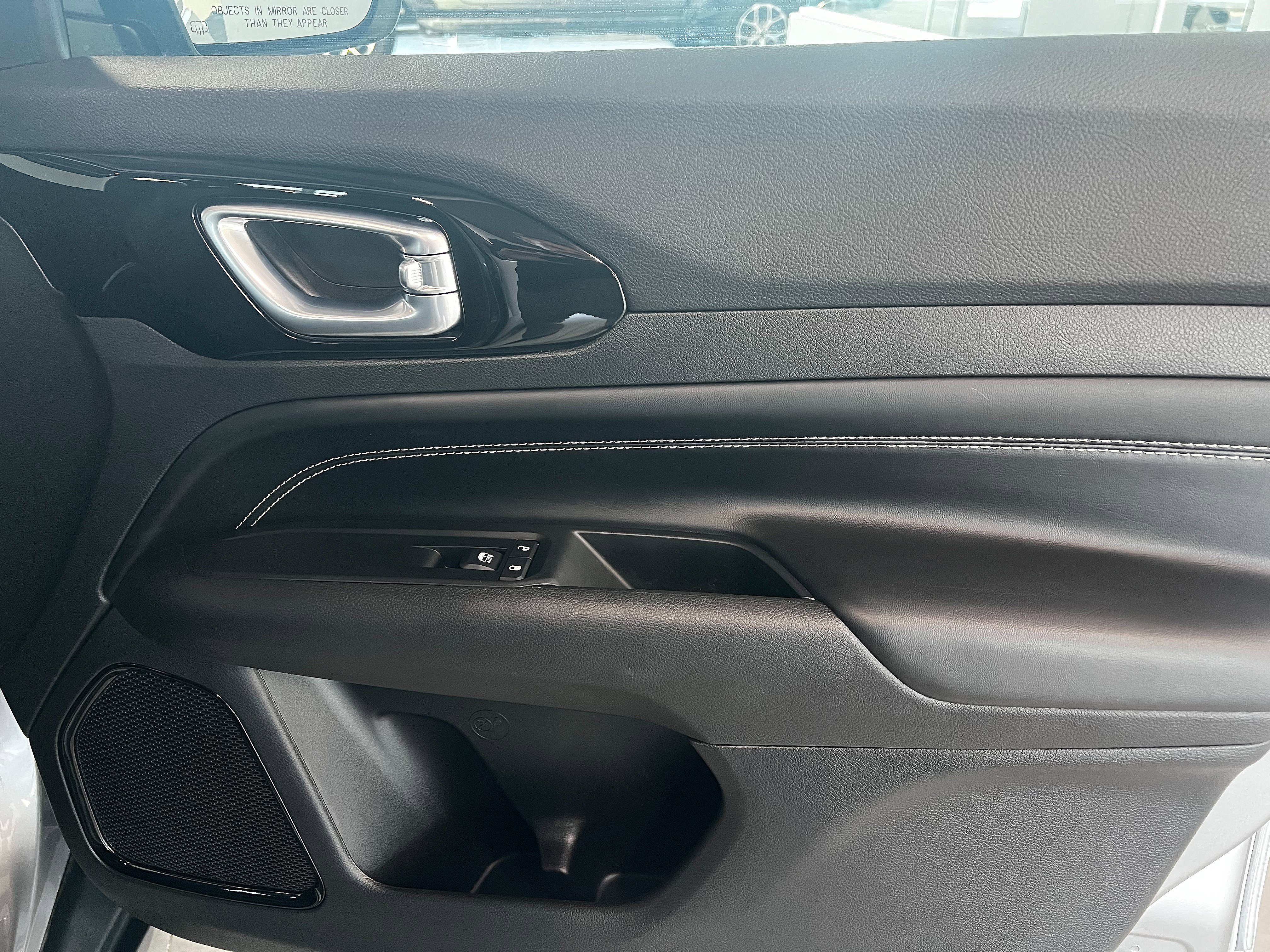 Used 2022 Jeep Compass Latitude image 32