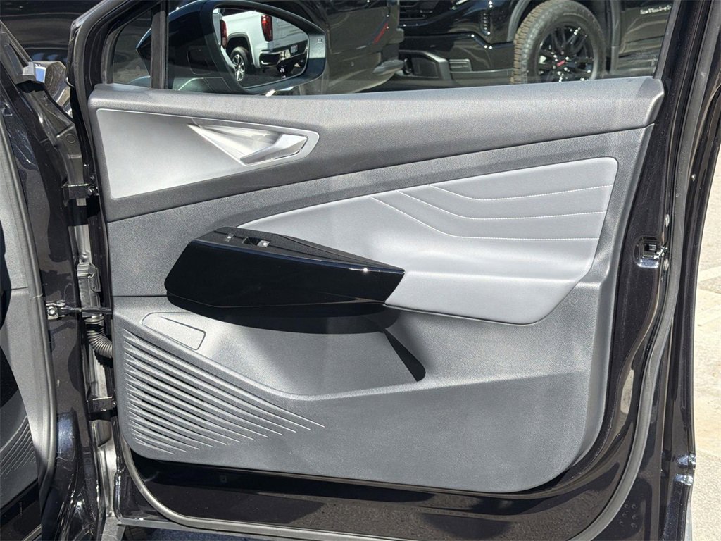 Used 2023 Volkswagen ID.4 Pro S image 29