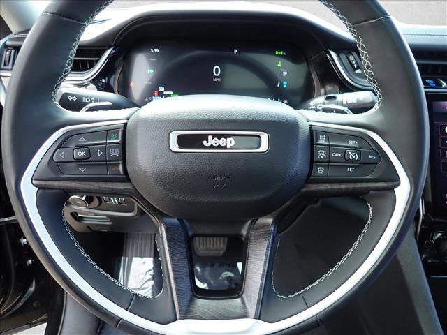 Used 2022 Jeep Grand Cherokee Limited 4xe w/ Luxury Tech Group II AWD/4WD image 16