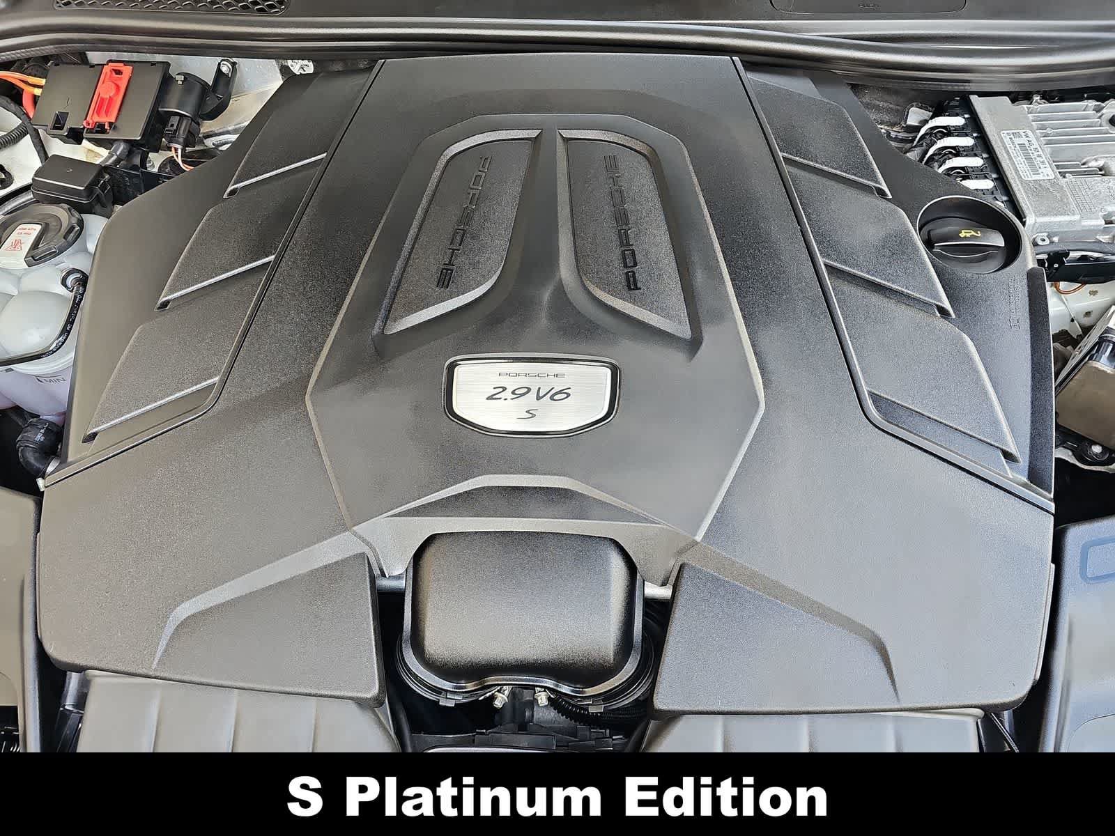 Used 2023 Porsche Cayenne S Platinum w/ Premium Package Plus AWD/4WD image 13