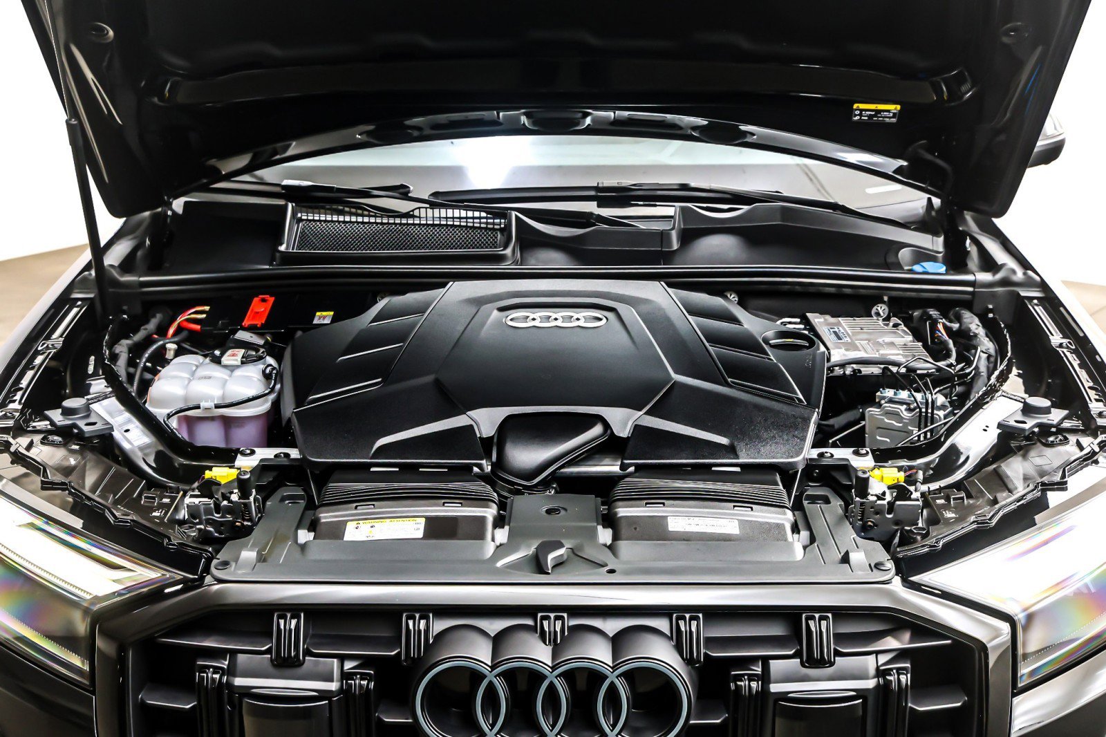 Used 2025 Audi Q7 3.0T Premium Plus image 12