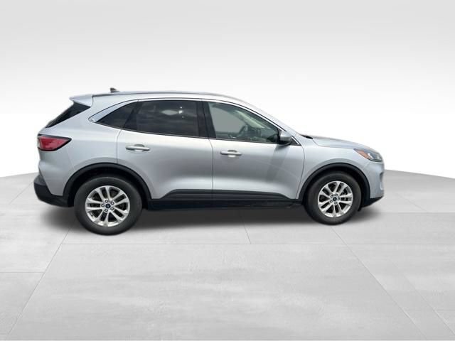 Used 2020 Ford Escape SE FWD image 8