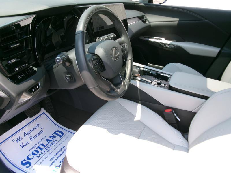 Used 2026 Lexus RX 350 Premium w/ Accessory Package (Z1) AWD/4WD image 13