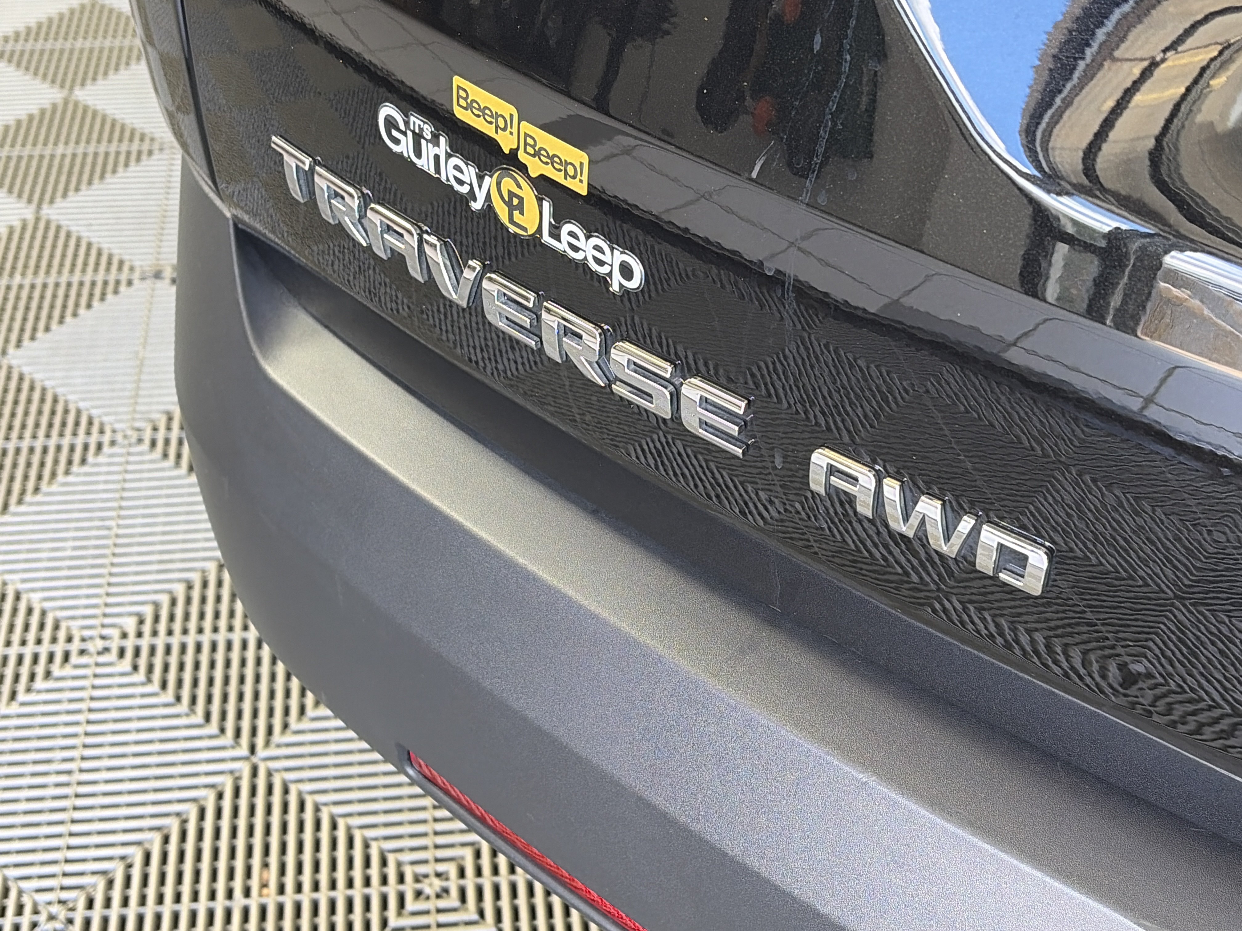 Used 2023 Chevrolet Traverse LT w/ LPO, Floor Liner Package AWD/4WD image 17