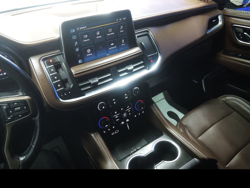 Used 2023 Chevrolet Suburban High Country w/ Advanced Technology Package image 18