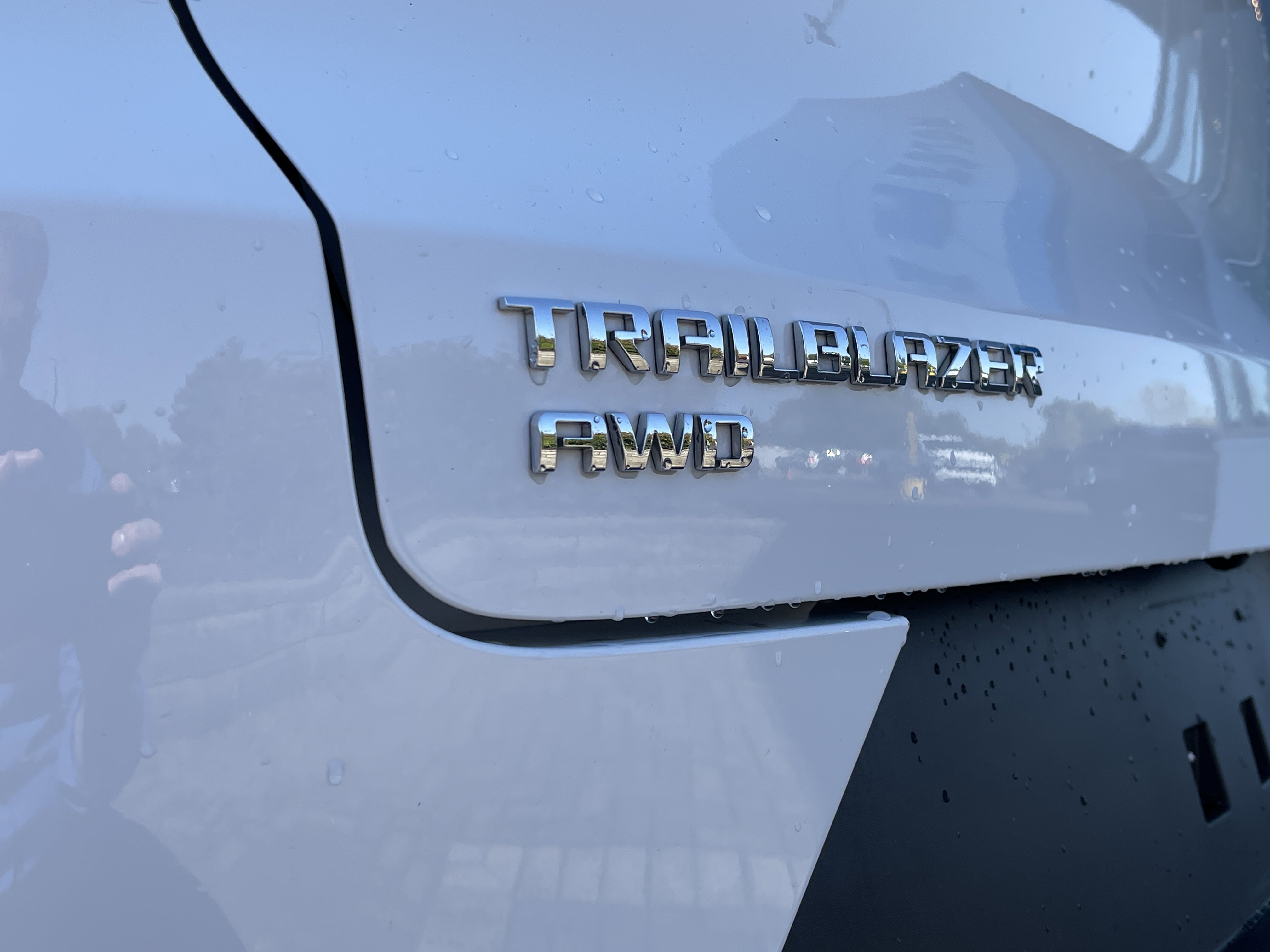 Used 2025 Chevrolet TrailBlazer LT image 13