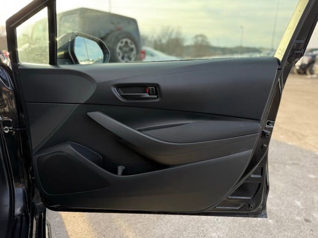 Used 2023 Toyota Corolla LE image 16