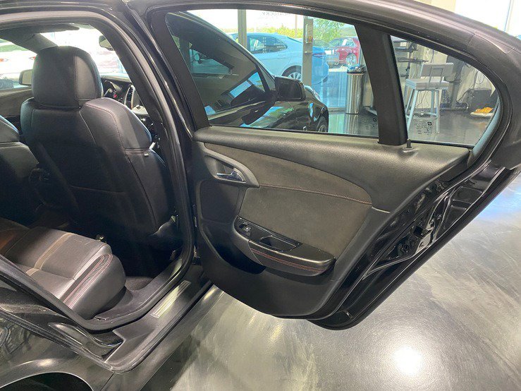 Used 2015 Chevrolet SS image 19