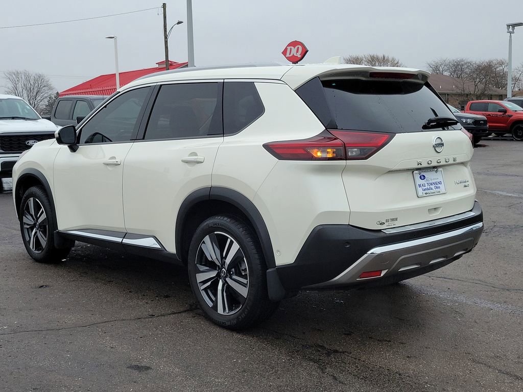 Used 2021 Nissan Rogue Platinum image 6