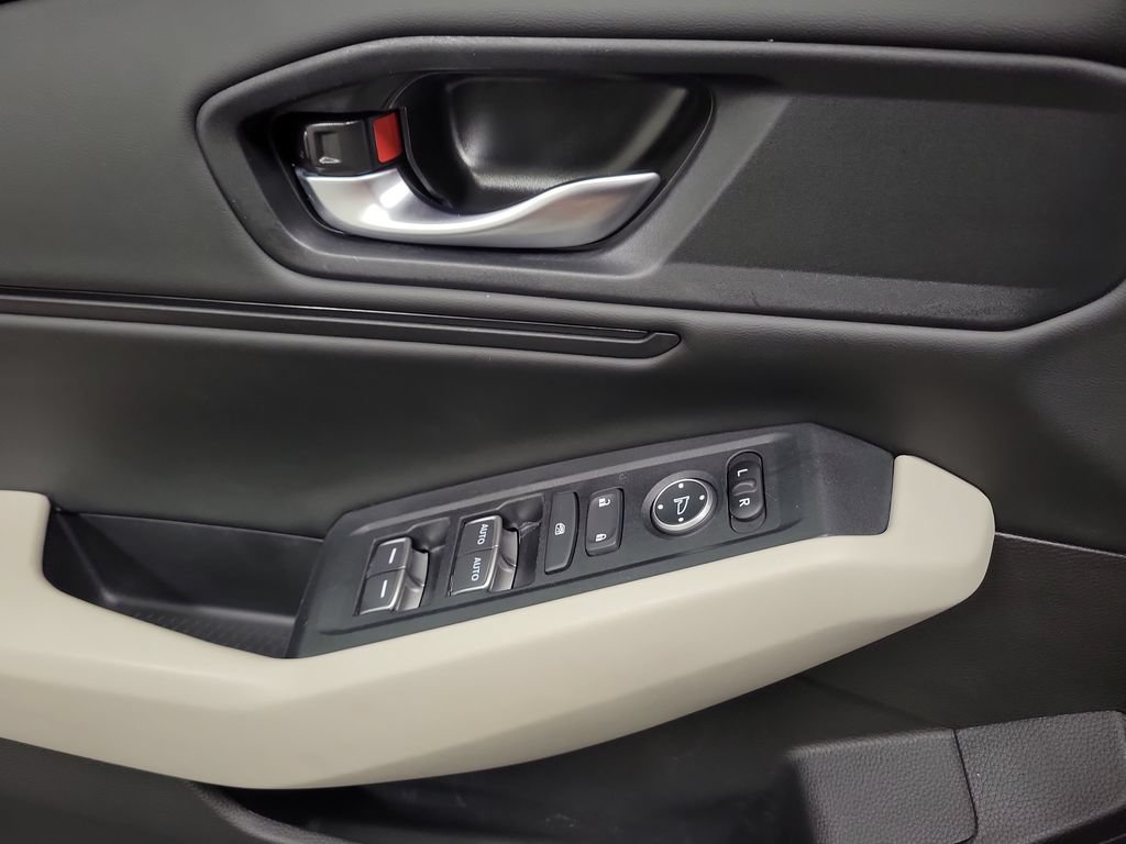 Used 2025 Honda Accord SE image 29