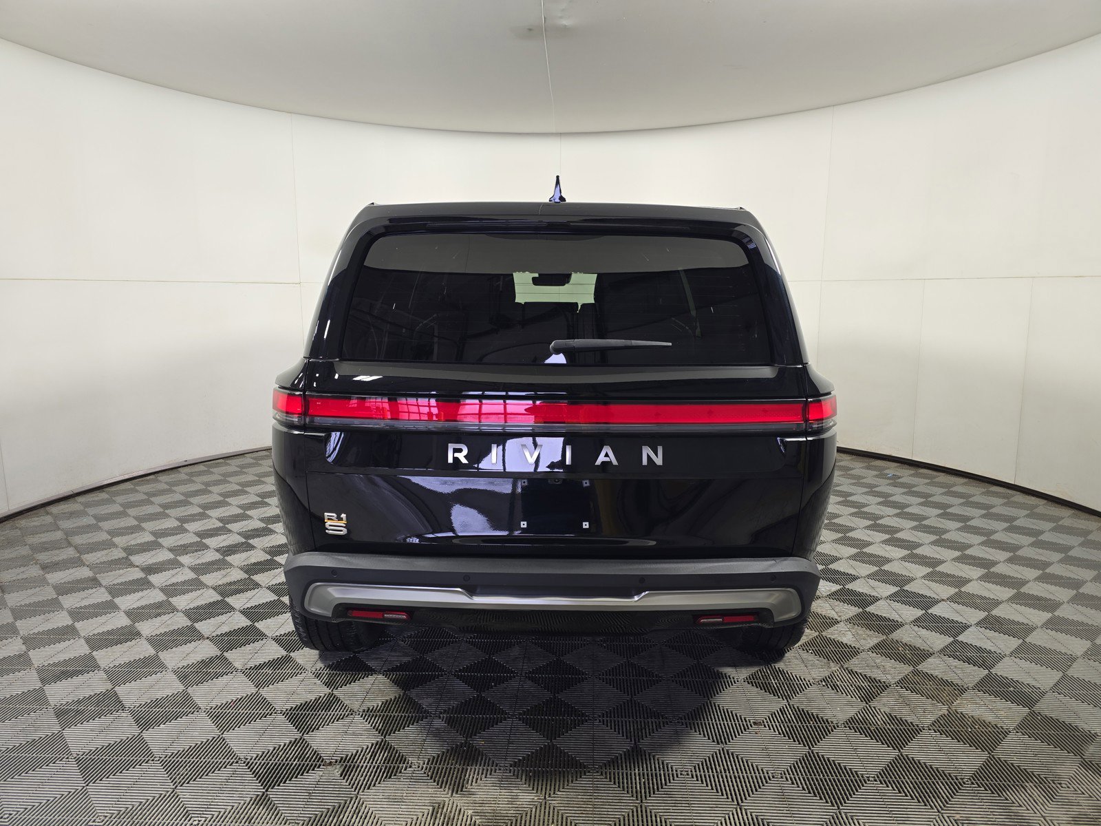 Used 2022 Rivian R1S Launch Edition image 4