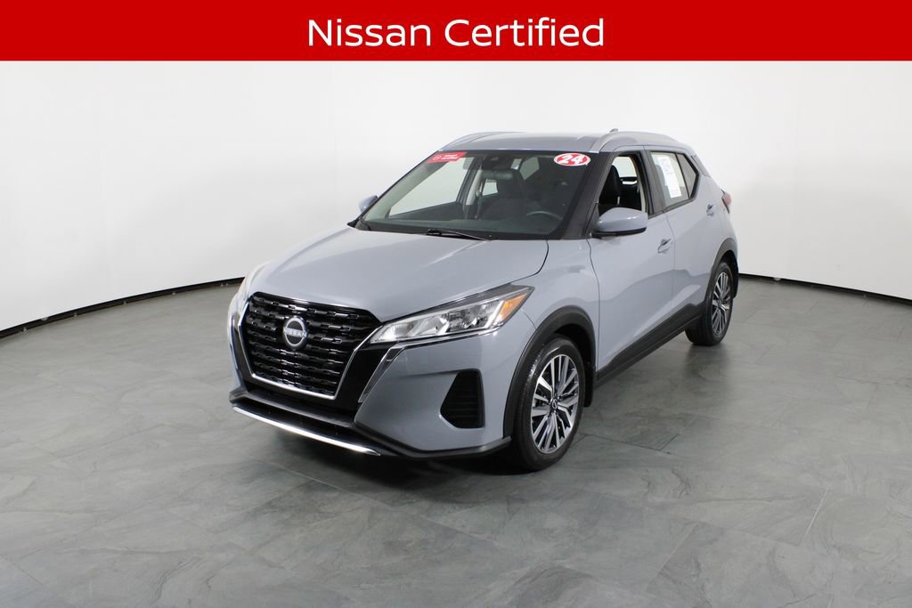 Used 2024 Nissan Kicks SV image 2