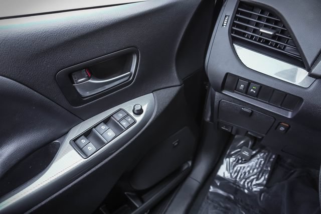 Used 2020 Toyota Sienna SE Premium FWD image 12