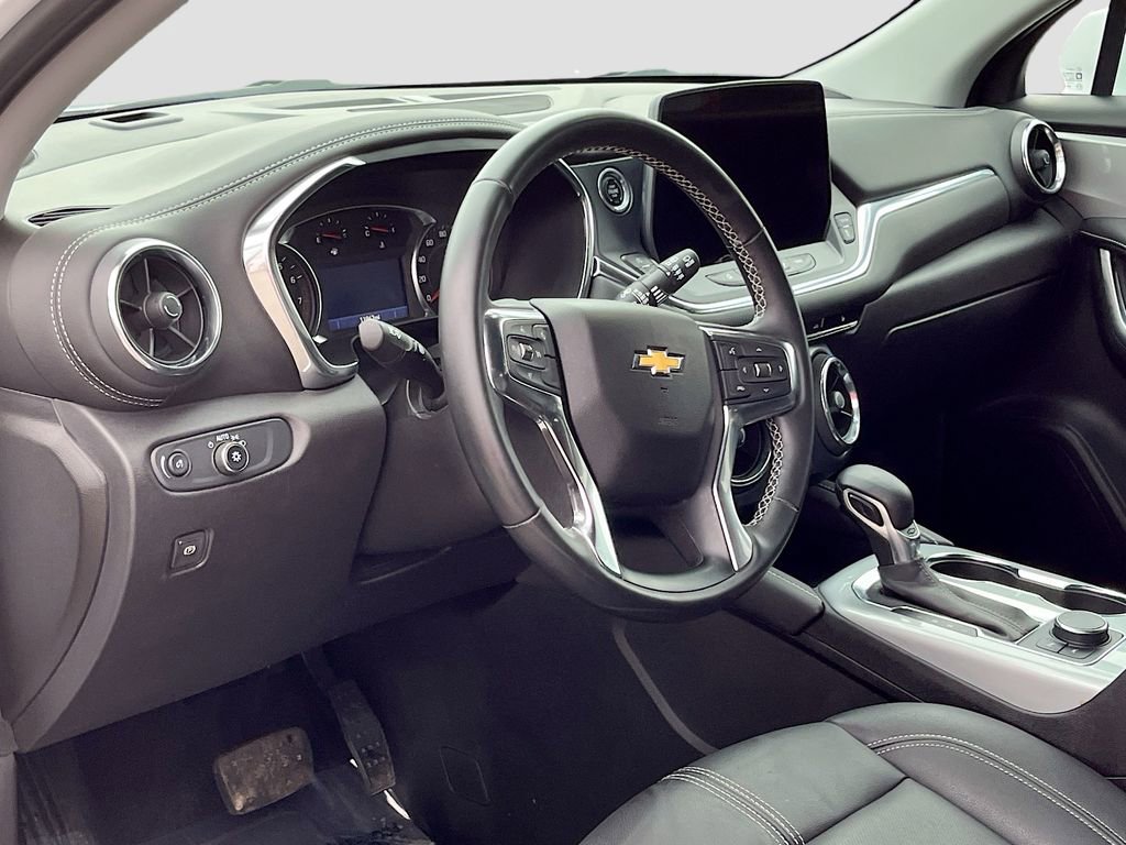Used 2024 Chevrolet Blazer LT image 9