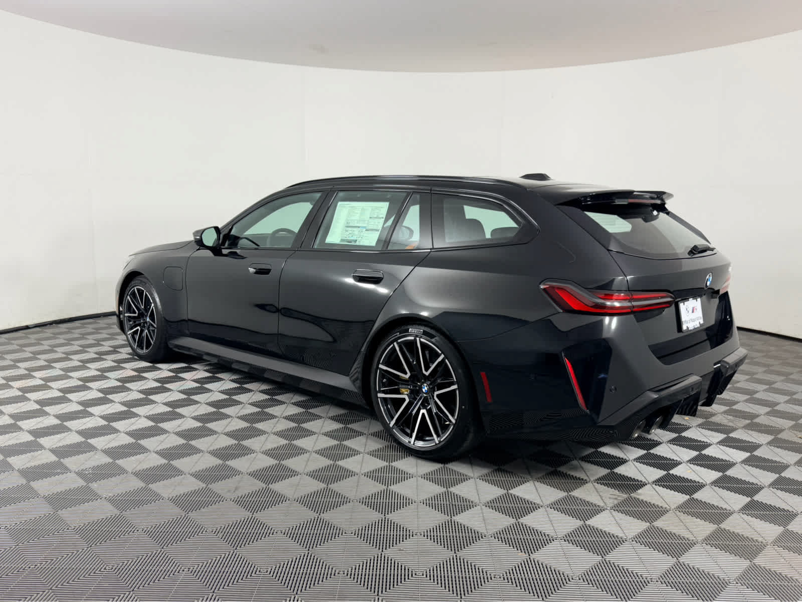 New 2026 BMW M5 Touring w/ M Driver's Package AWD/4WD image 5