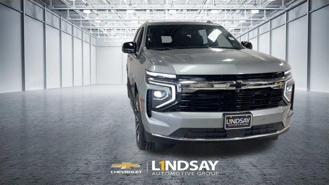 New 2026 Chevrolet Suburban LS w/ LPO, Dark Essentials Package image 4