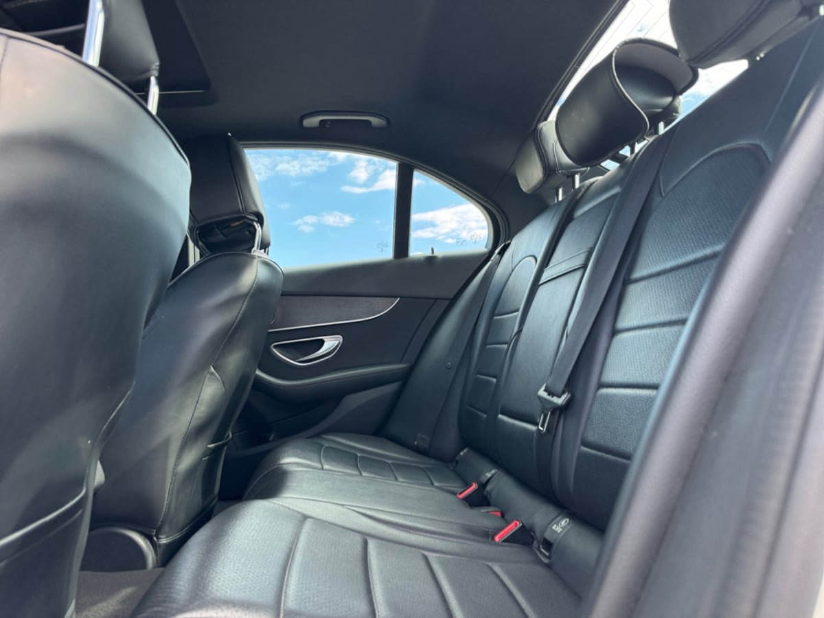 Used 2019 Mercedes-Benz C 300 Sedan w/ Premium Package image 17