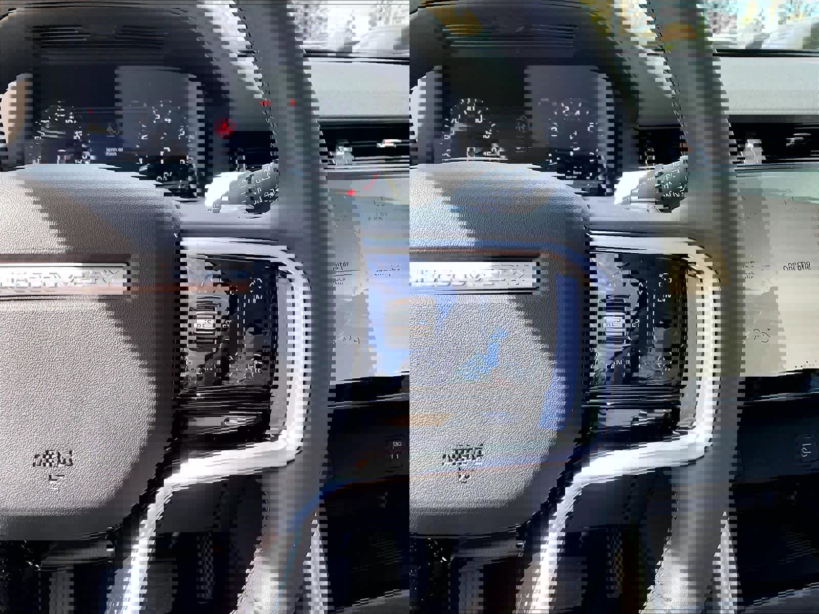 Used 2025 Land Rover Discovery Sport S image 20