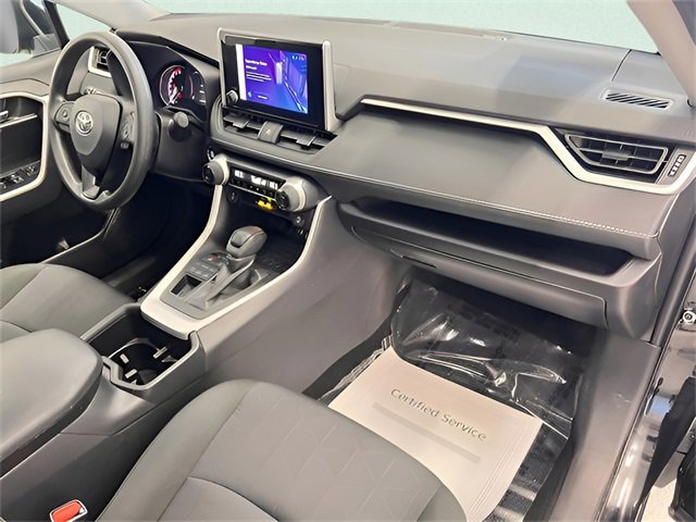 Used 2025 Toyota RAV4 XLE image 12