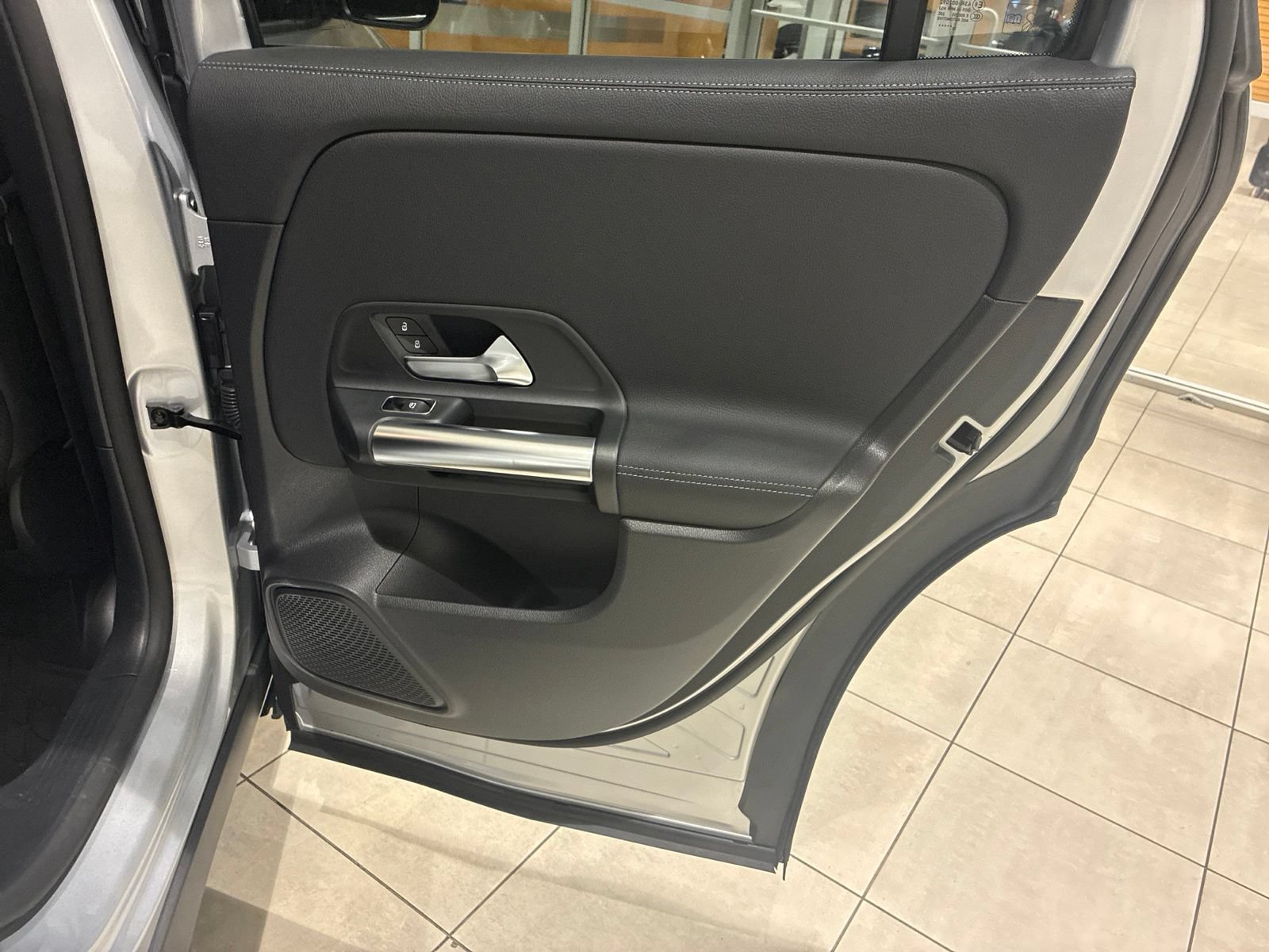Certified 2023 Mercedes-Benz GLA 250 4MATIC image 33