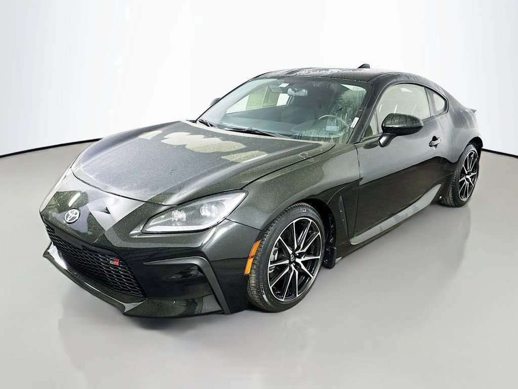 Used 2022 Toyota GR86 video 3