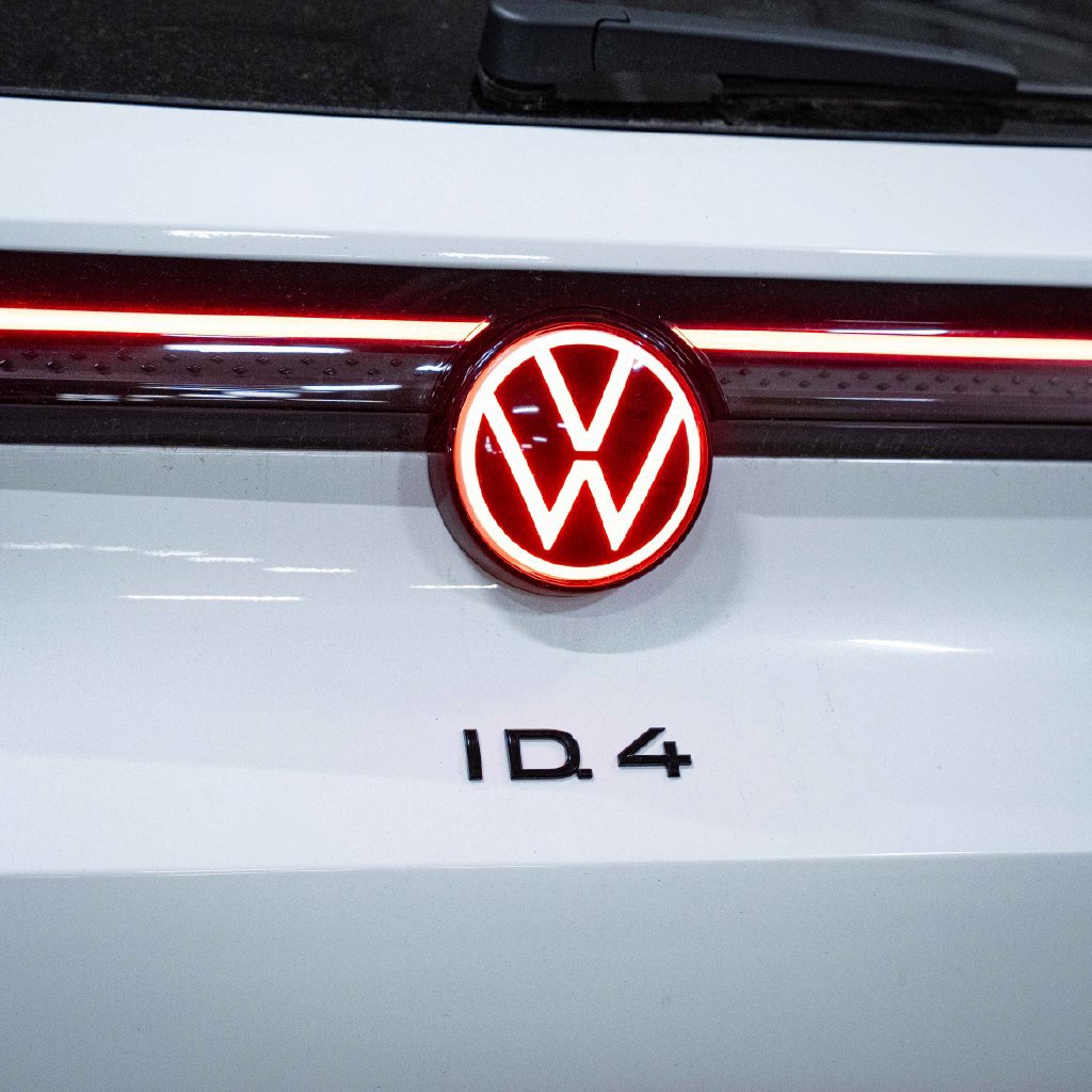 New 2026 Volkswagen ID.4 Pro S Plus AWD/4WD image 5