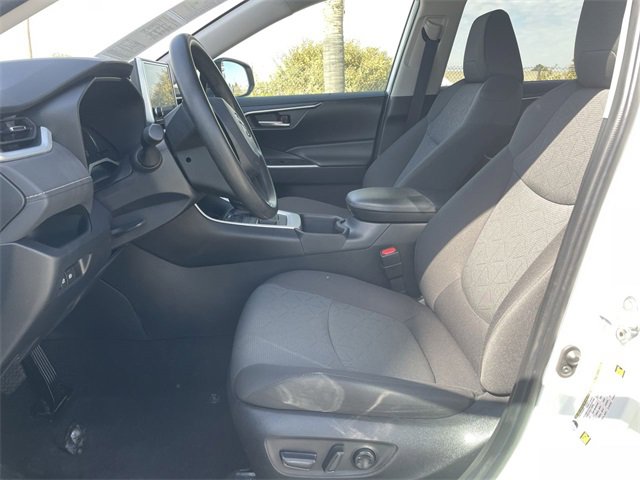 Used 2023 Toyota RAV4 XLE image 18