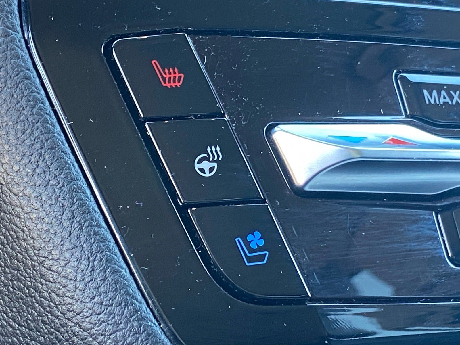 Certified 2023 Ford Explorer Limited AWD/4WD image 20