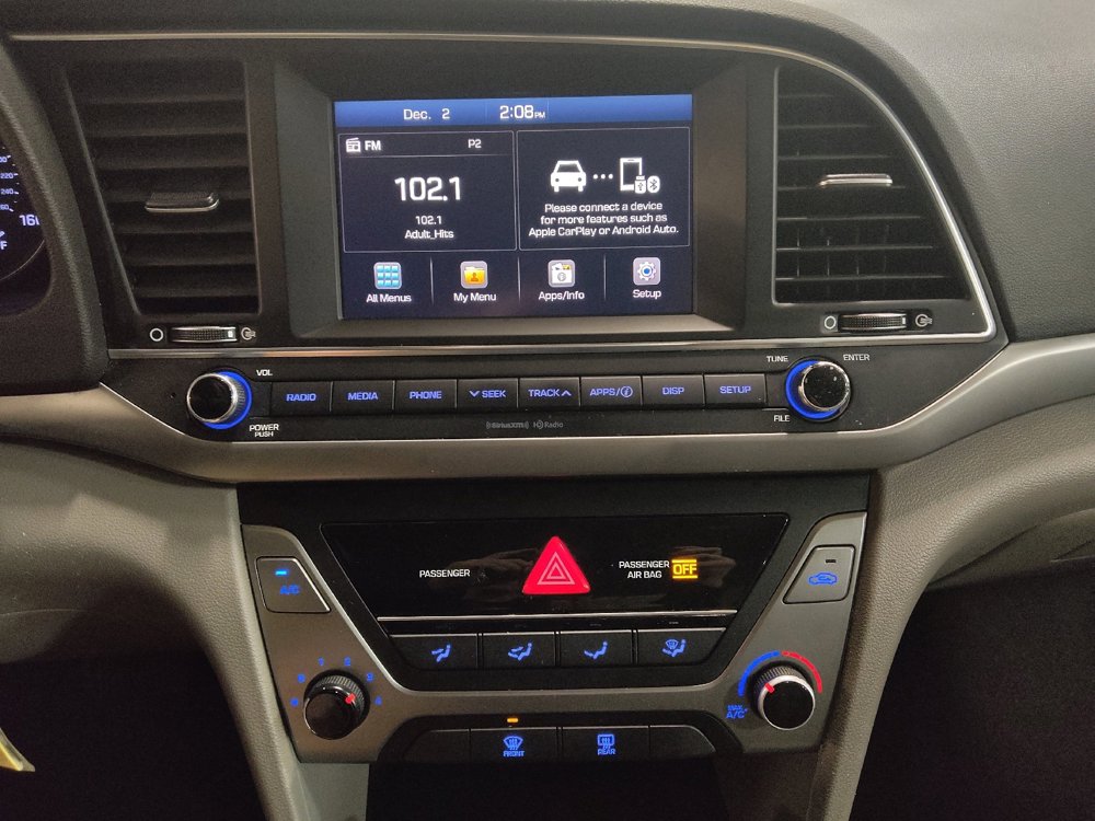 Used 2017 Hyundai Elantra SE image 25