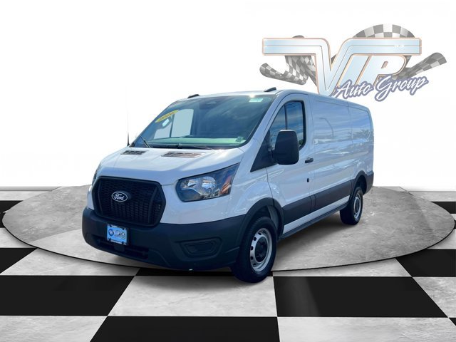 Used 2026 Ford Transit 250 Low Roof RWD image 4
