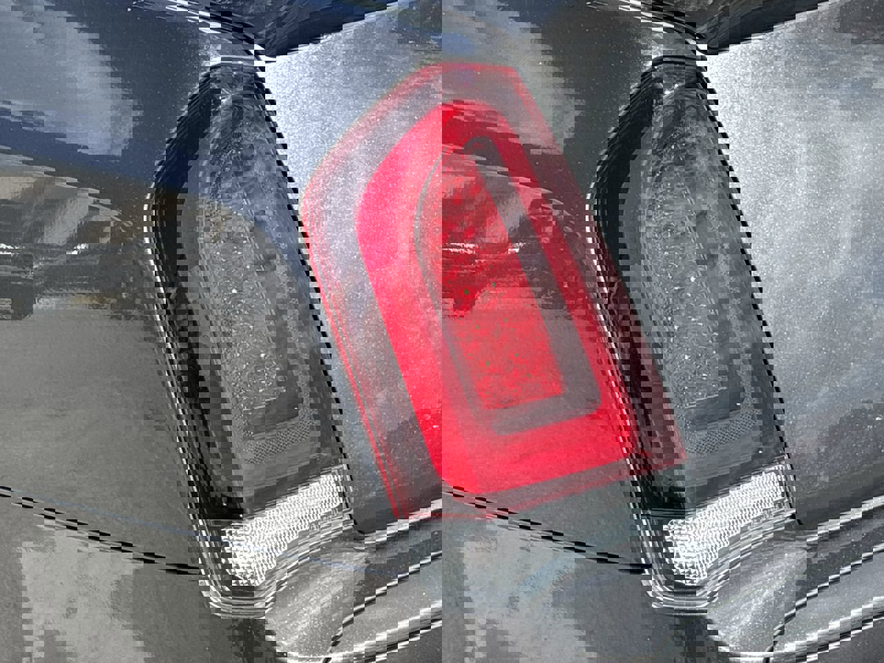 Used 2022 Chrysler 300 S w/ Comfort Group RWD image 7