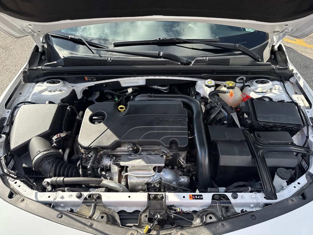 Used 2023 Chevrolet Malibu LS image 3