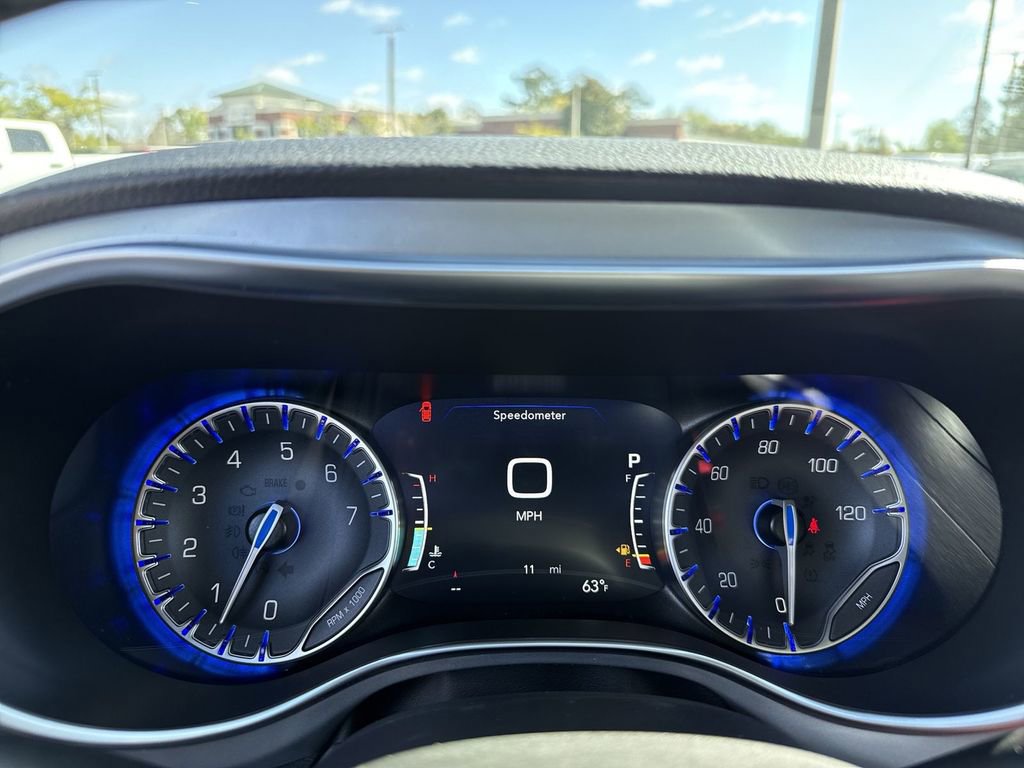 New 2026 Chrysler Pacifica Limited w/ Trailer Tow Group image 19