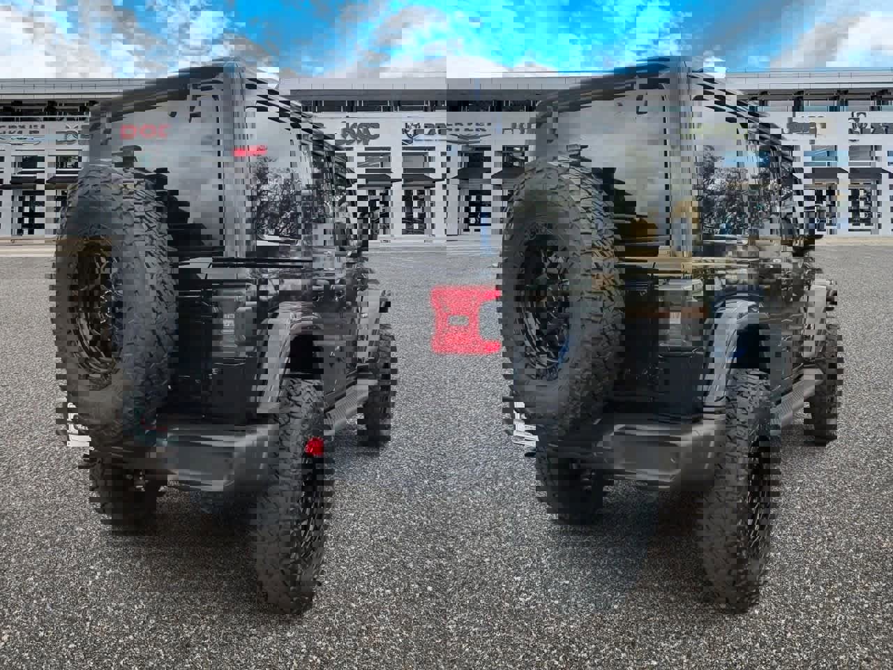 Used 2024 Jeep Wrangler Sahara w/ Safety Group image 8