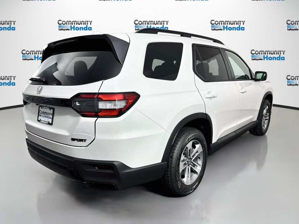 New 2026 Honda Pilot Sport image 5