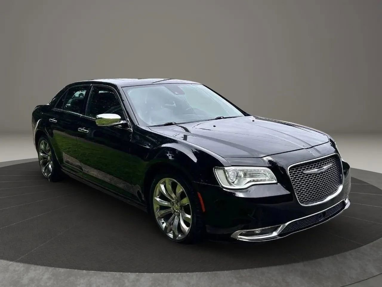Used 2016 Chrysler 300 C w/ Safetytec Plus Group image 5