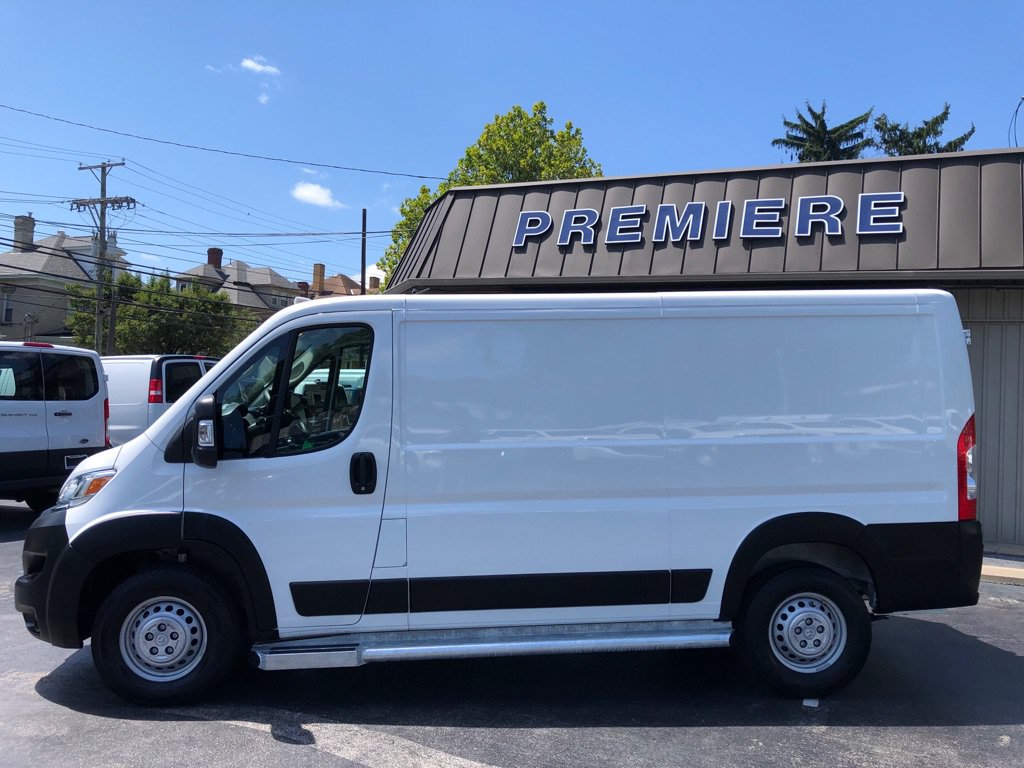 Used 2025 RAM ProMaster 2500 w/ U-Haul Equipment Group FWD image 3