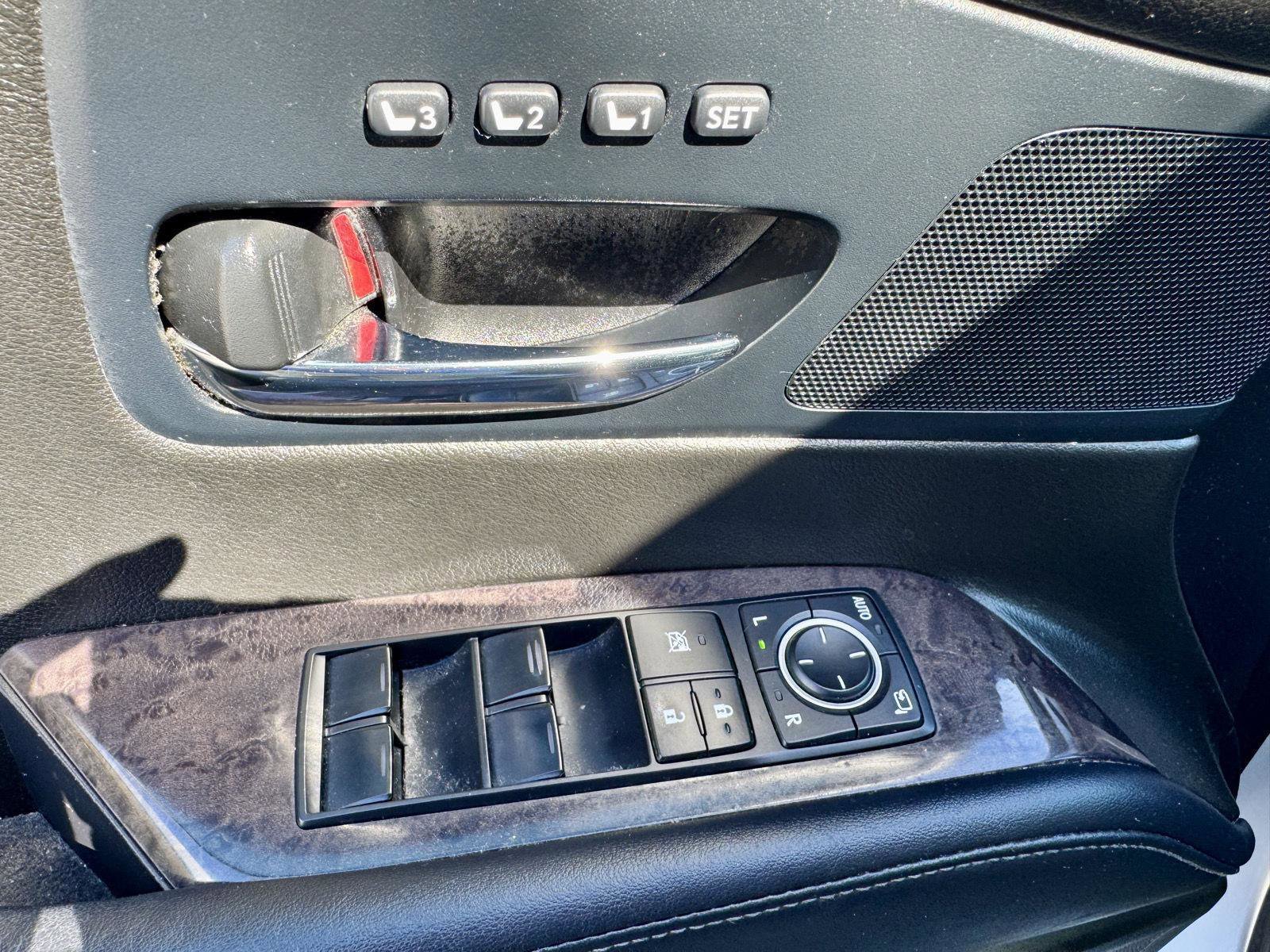 Used 2013 Lexus RX 350 AWD w/ Premium Pkg image 16