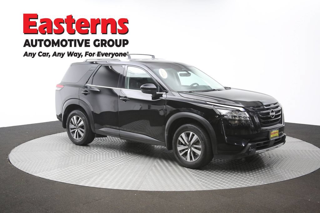 Used 2023 Nissan Pathfinder SL w/ Lighting Package (N92) AWD/4WD image 49