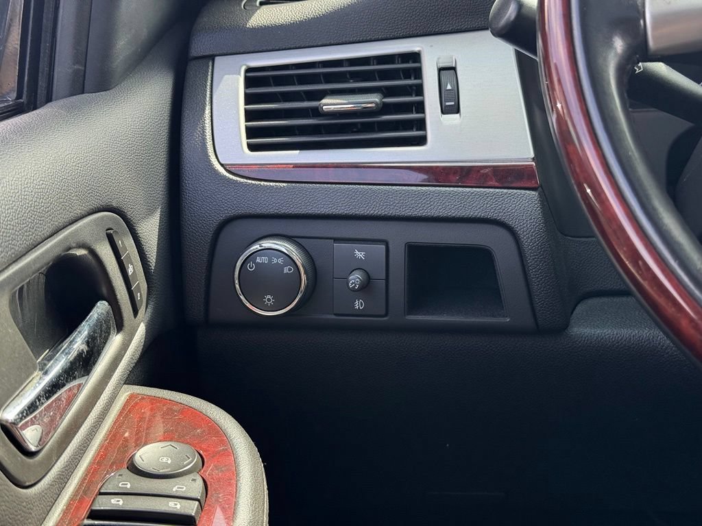 Used 2008 Cadillac Escalade EXT AWD/4WD image 34