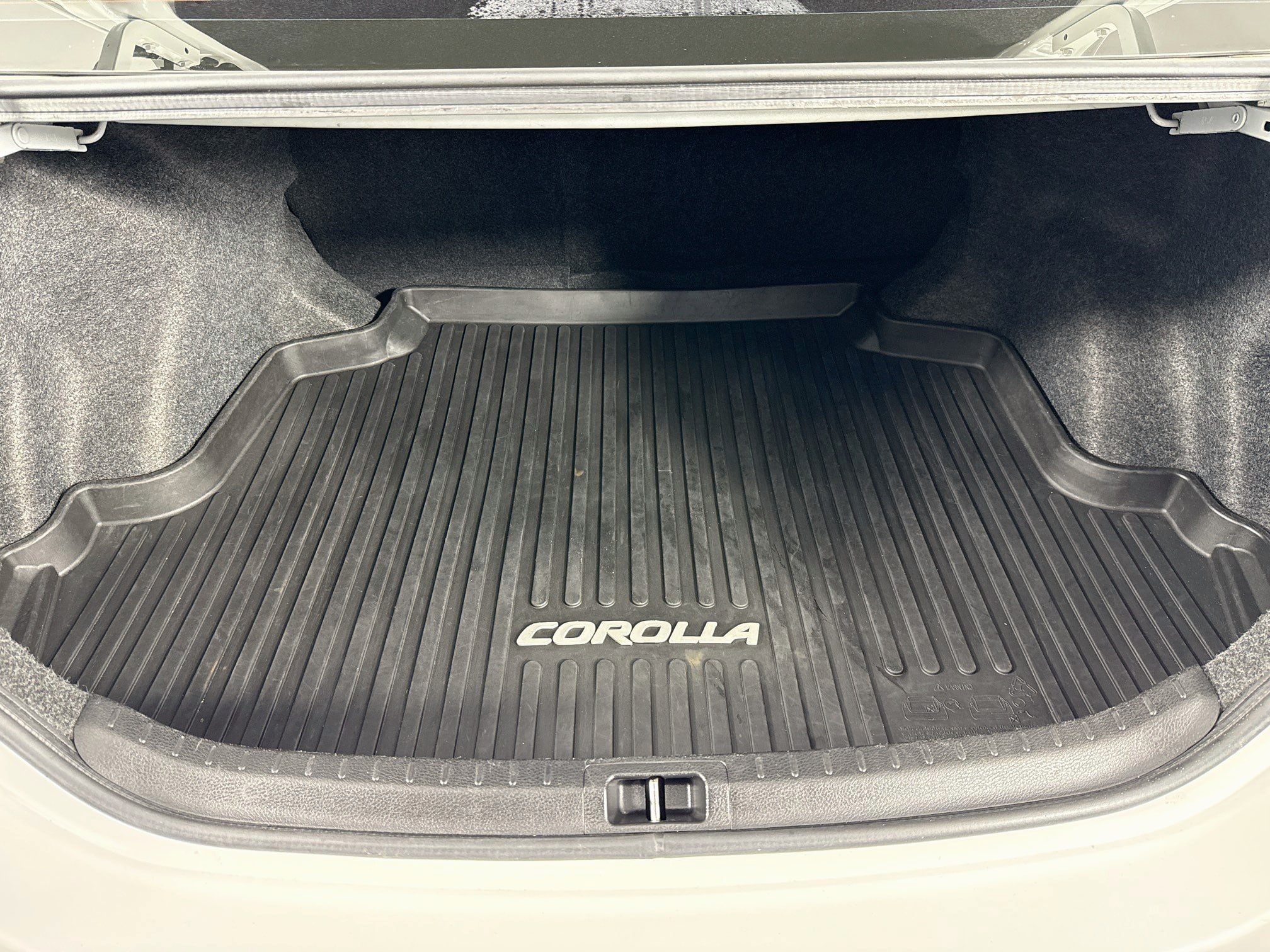 Used 2016 Toyota Corolla S FWD image 39