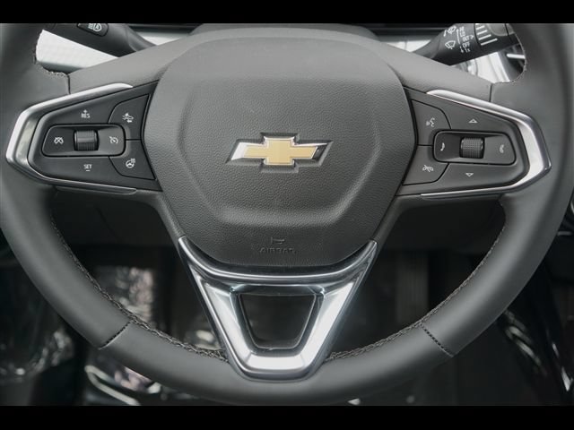 New 2026 Chevrolet Trax LT w/ LT Convenience Package FWD image 15
