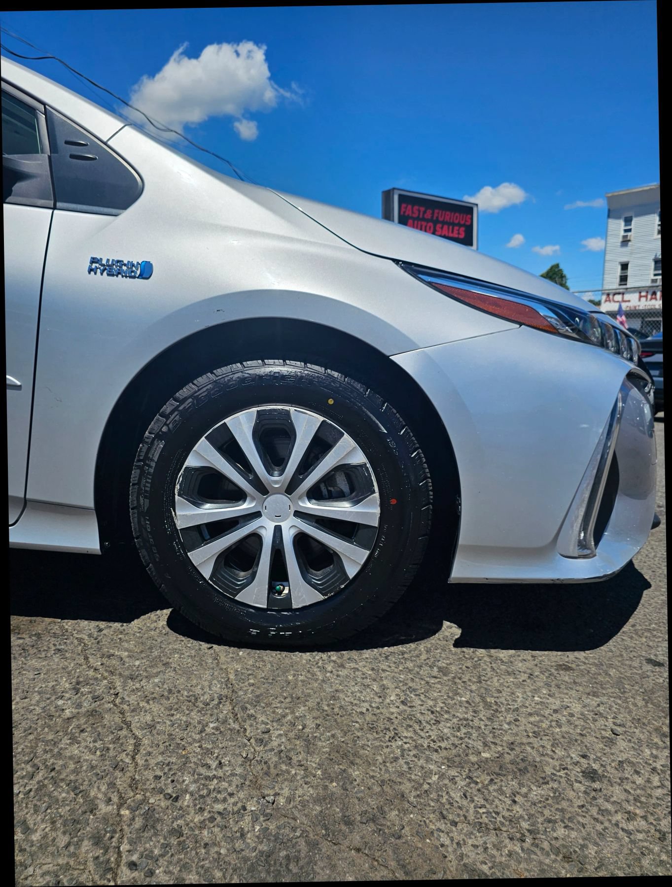 Used 2021 Toyota Prius Prime XLE w/ Carpet Mat Package (TMS) FWD image 38