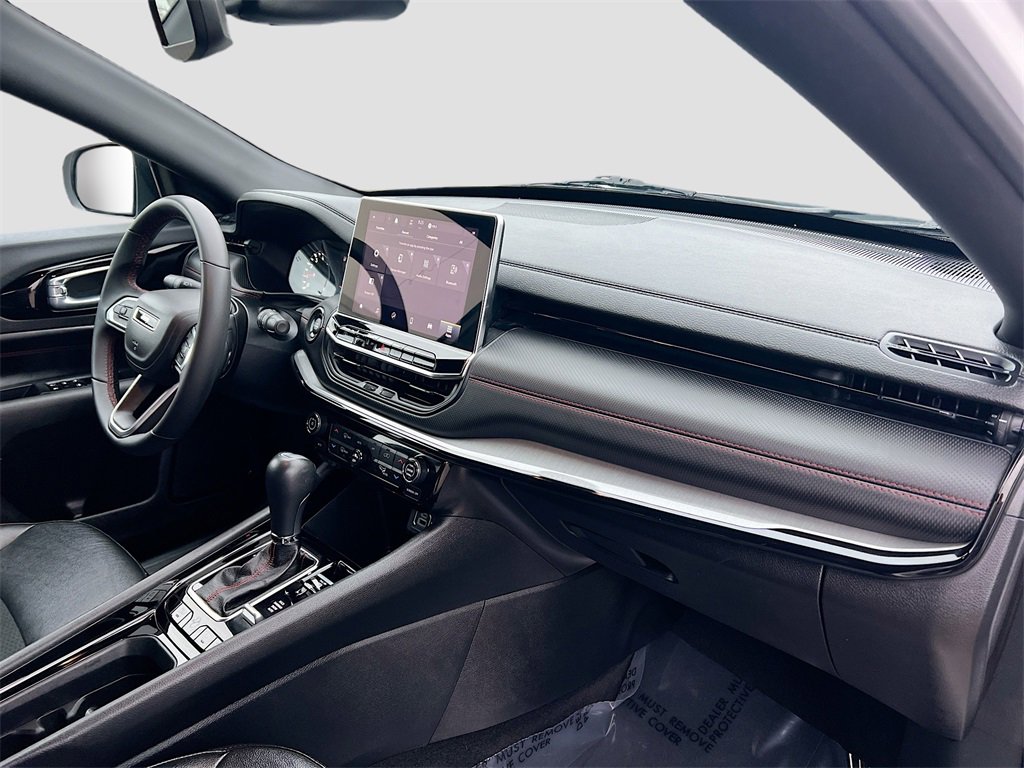 Used 2024 Jeep Compass Trailhawk image 27