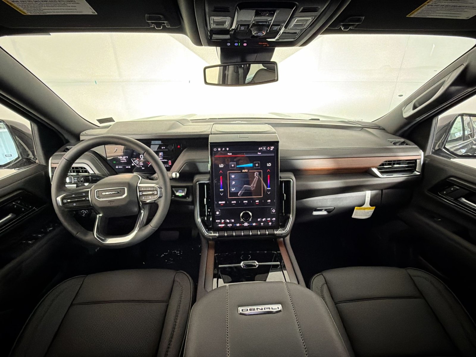 New 2026 GMC Yukon XL Denali AWD/4WD image 23